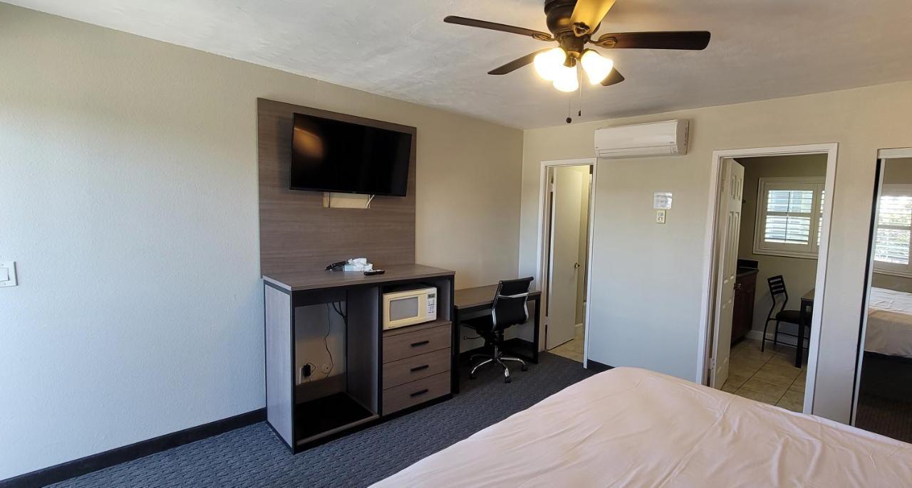 Beachwalker Inn & Suites ปิสโมบีช ภายนอก รูปภาพ