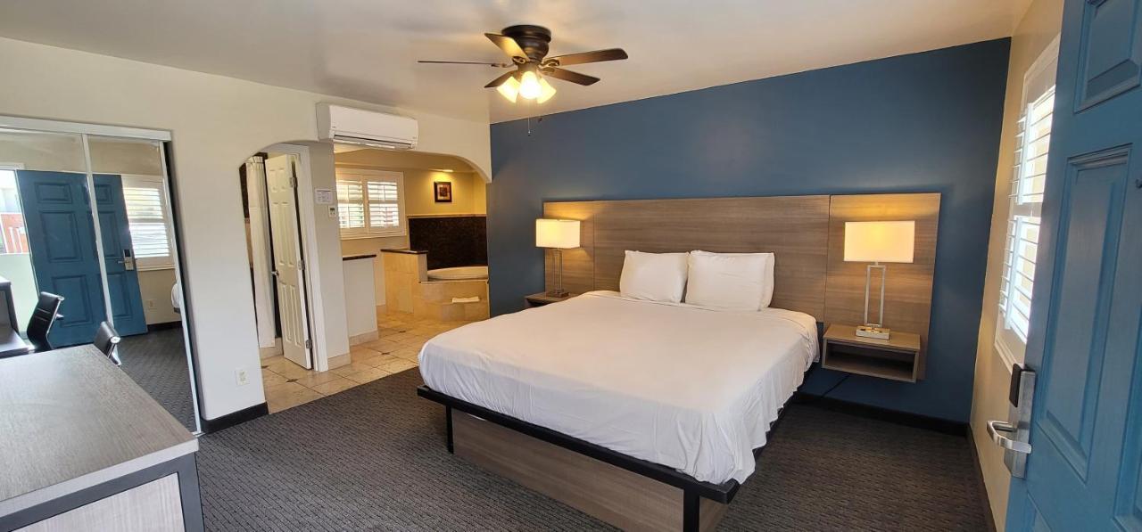 Beachwalker Inn & Suites ปิสโมบีช ภายนอก รูปภาพ
